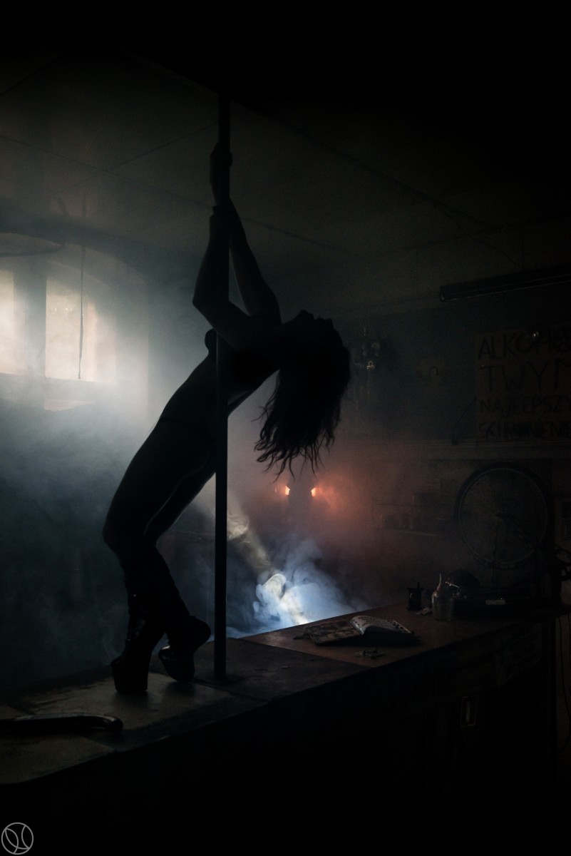 Smoky bar II